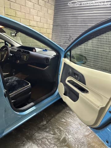 Toyota Prius c I Рестайлинг 1.5hyb CVT