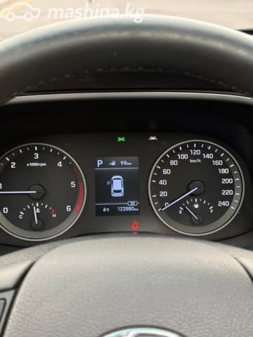 Hyundai Tucson III Рестайлинг 2.0d AT