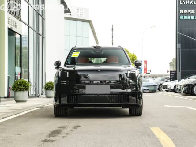 Lynk & Co 900 1.5hyb AT 4WD
