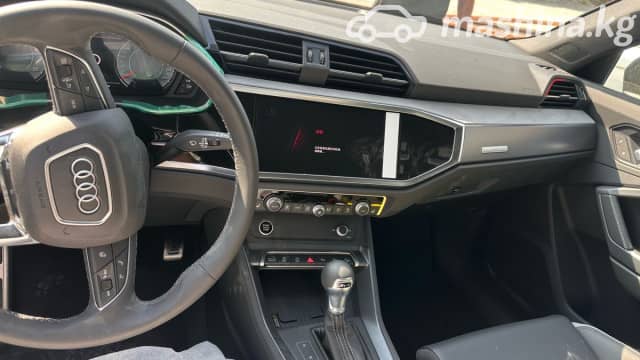 Audi Q3 II (F3) 45 TFSI 2.0 AT 4WD