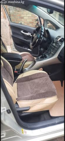 Toyota Auris I 1.6 AT