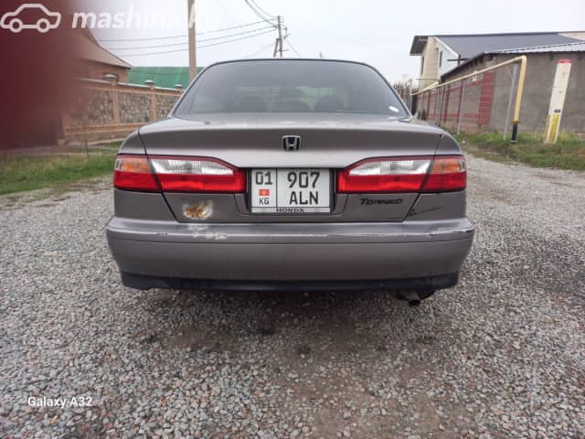 Honda Accord VI 1.8 AT