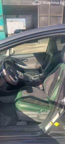 Toyota Prius III Рестайлинг (XW30) 1.8hyb AT