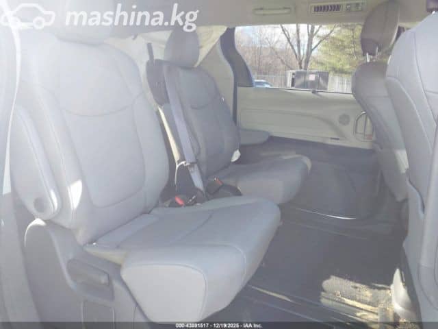 Toyota Sienna IV 2.5hyb AT