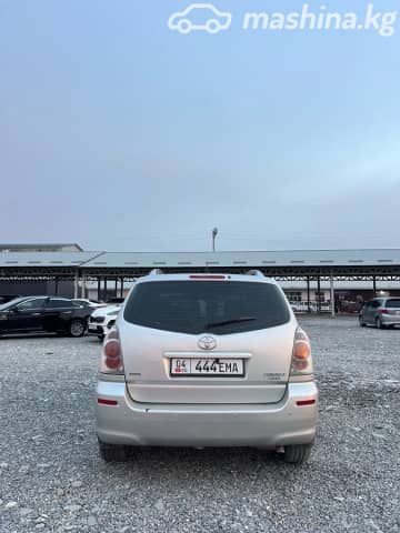 Toyota Corolla Verso I Рестайлинг 1.8 MT