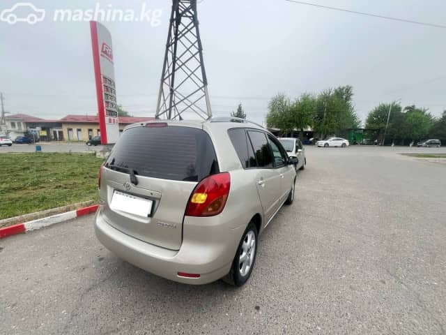 Toyota Corolla Verso I 1.8 MT