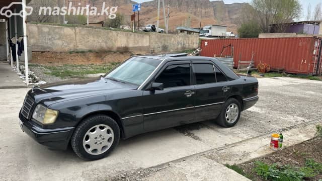 Mercedes-Benz W124 220 2.2 MT