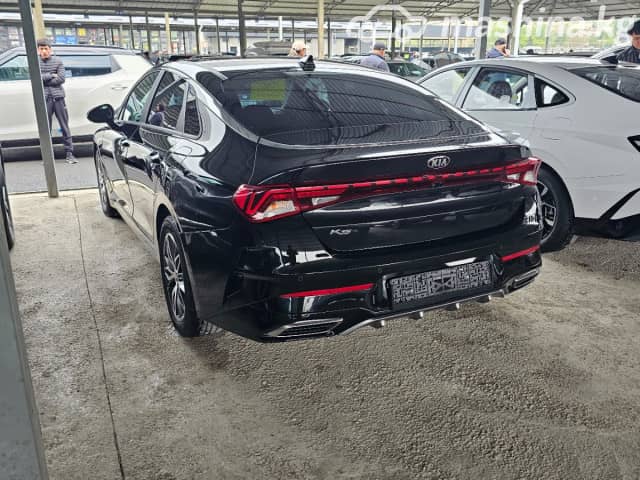 Kia K5 III 2.0 AT