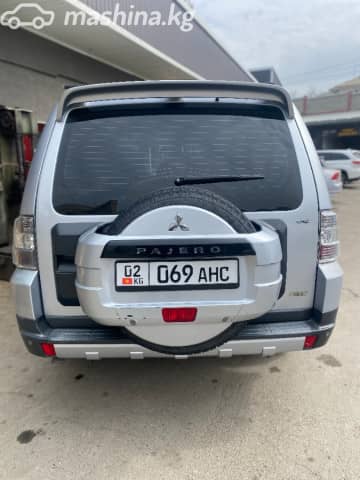 Mitsubishi Pajero IV 3.0 AT 4WD