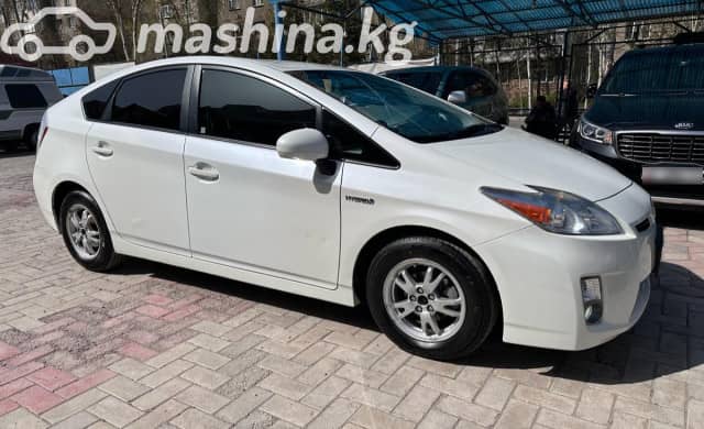 Toyota Prius III (XW30) 1.8hyb AT