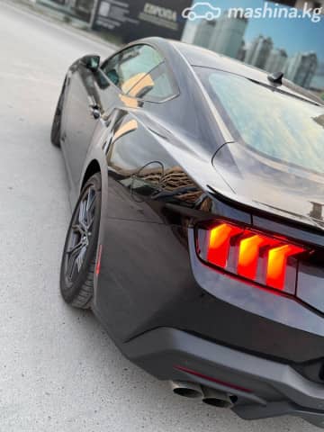 Ford Mustang VI Рестайлинг 2.3 AT