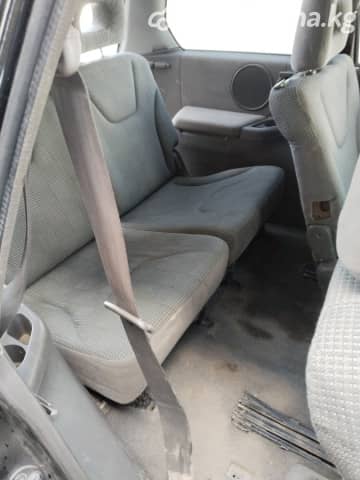 Mitsubishi Space Wagon III 2.4 MT
