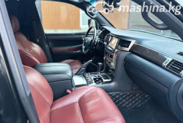 Lexus LX III Рестайлинг 570 5.7 AT 4WD