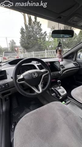 Honda Civic VIII 1.8 AT