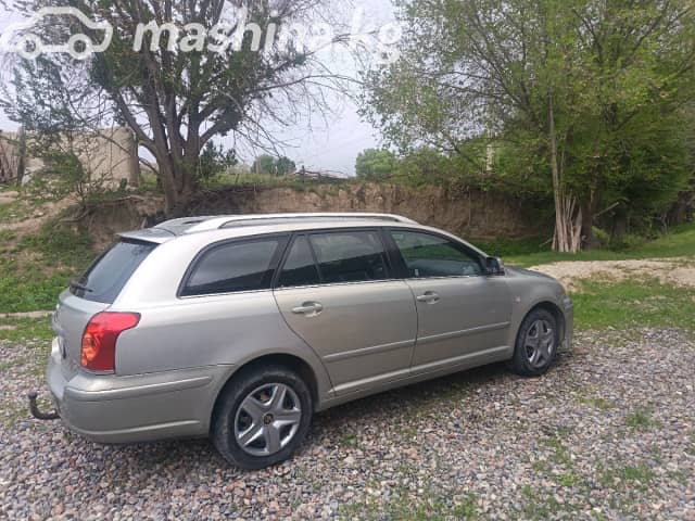 Toyota Avensis II Рестайлинг 1.8 MT