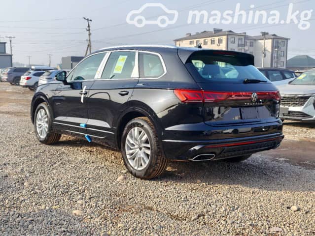 Volkswagen Touareg III Рестайлинг 2.0 AT 4WD