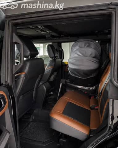 Ford Bronco VI 2.7 AT 4WD