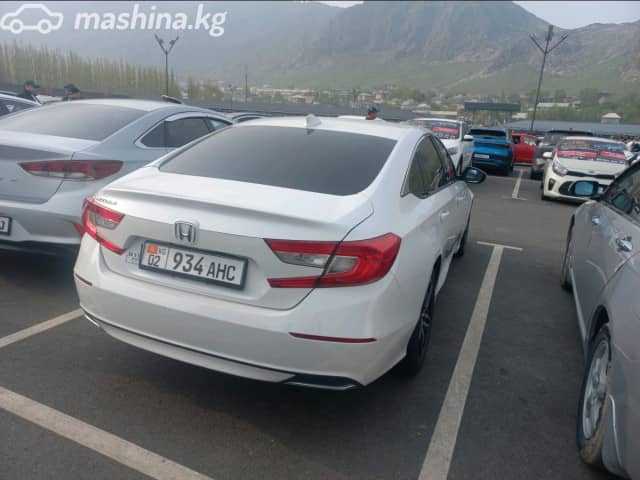 Honda Accord IX Рестайлинг 2.0hyb CVT
