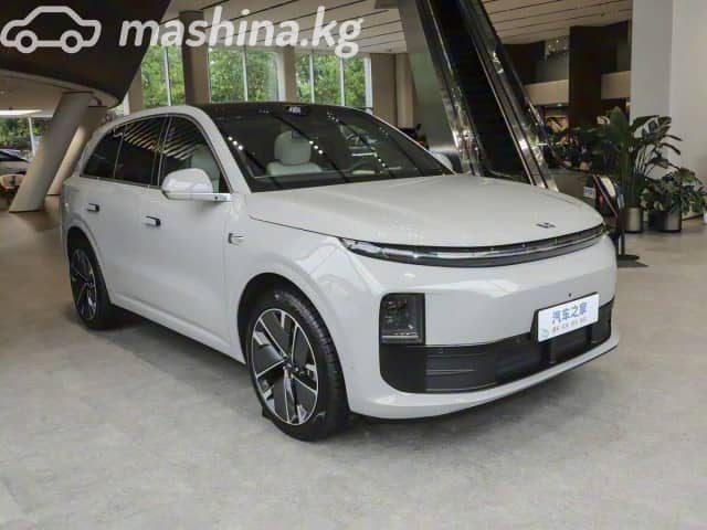 LiXiang L6 1.5hyb AT 4WD