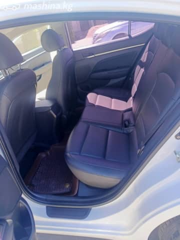 Hyundai Avante VI Рестайлинг 1.6 AMT