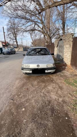 Volkswagen Passat B3 2.0 MT