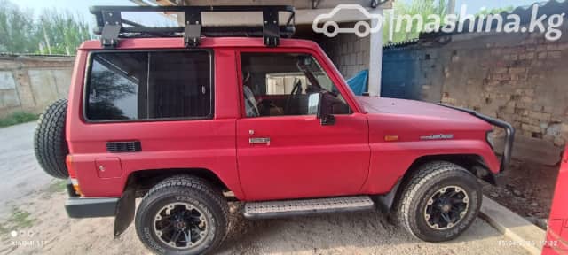 Toyota Land Cruiser Prado 70 Series 2.5d MT 4WD