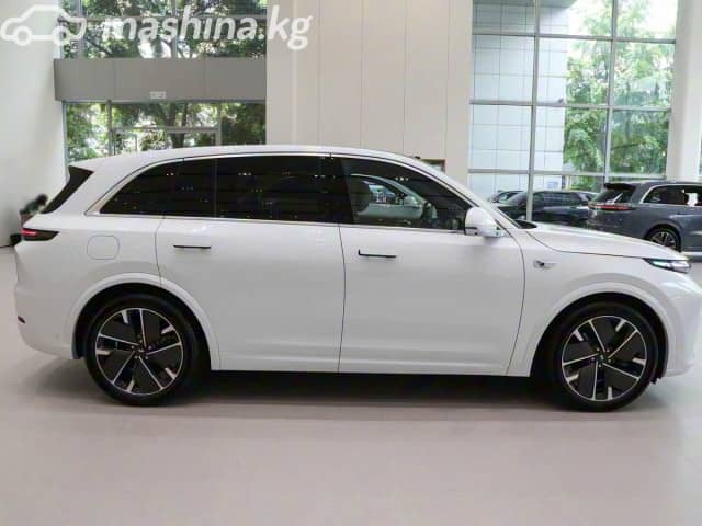 LiXiang L7 Рестайлинг 1.5hyb AT 4WD
