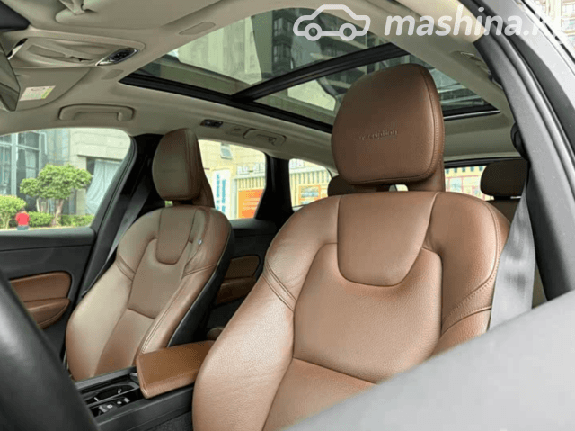 Volvo XC60 II 2.0 AT 4WD