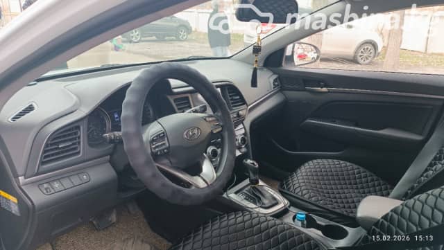 Hyundai Avante VI Рестайлинг 1.6 CVT