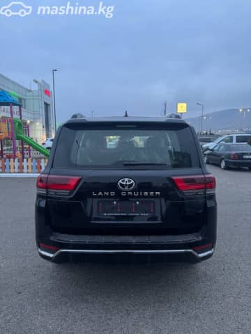 Toyota Land Cruiser 300 Series 3.5 AT 4WD
