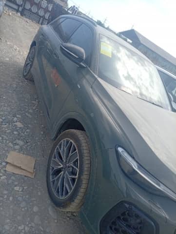 Audi Q5 III 40 TFSI 2.0 AMT 4WD
