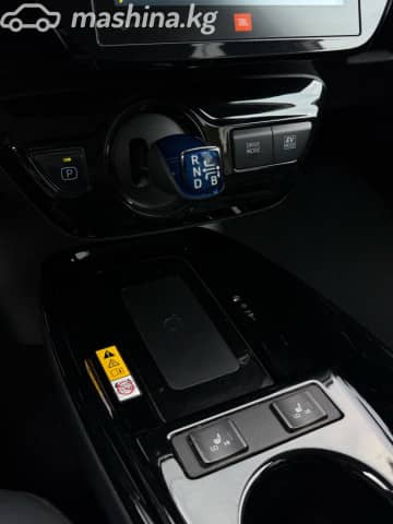 Toyota Prius IV Рестайлинг (XW50) 1.8hyb AT