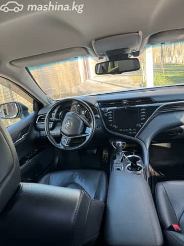 Toyota Camry VIII (XV70) 2.5 AT