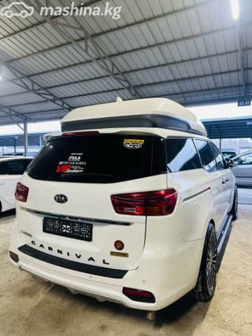 Kia Carnival III 2.2d AT