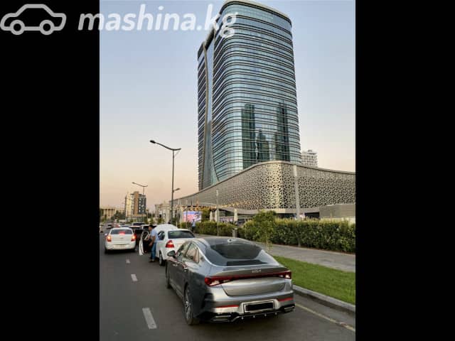 Kia K5 III 2.0hyb AT