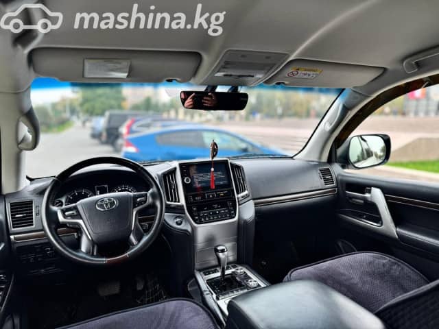 Toyota Land Cruiser 200 Series Рестайлинг 2 4.6 AT 4WD