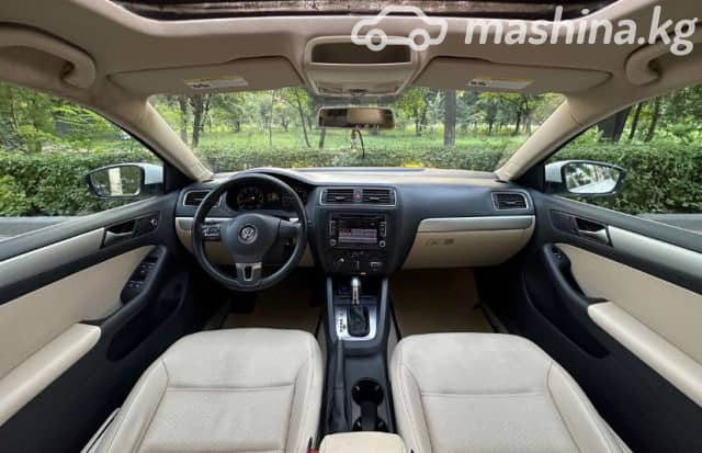 Volkswagen Jetta VI 2.5 AT