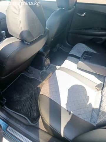 Nissan Primera III (P12) 2.0 MT