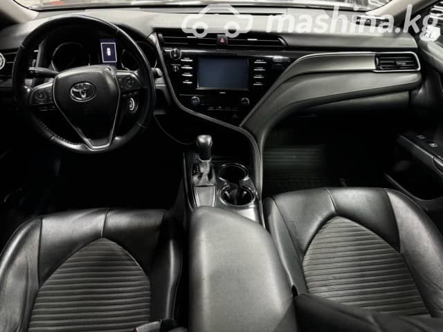 Toyota Camry VIII (XV70) 2.5 AT