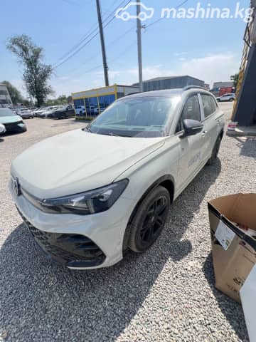 Volkswagen Tiguan III (China Market) 2.0 AMT 4WD