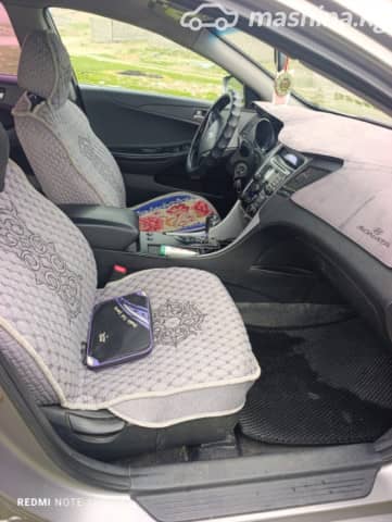 Hyundai Sonata VI (YF) 2.0 AT Газ