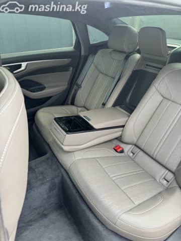 Audi A6 V (C8) Рестайлинг 45 TFSI 2.0 AMT