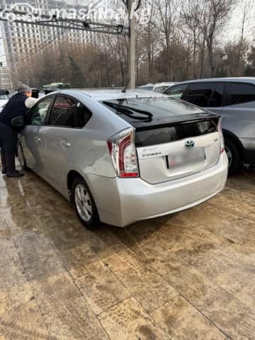 Toyota Prius III Рестайлинг (XW30) 1.8hyb AT