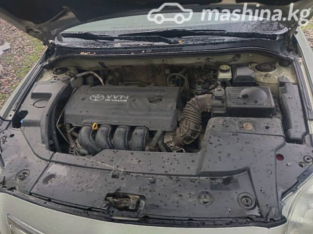 Toyota Avensis II Рестайлинг 1.8 MT