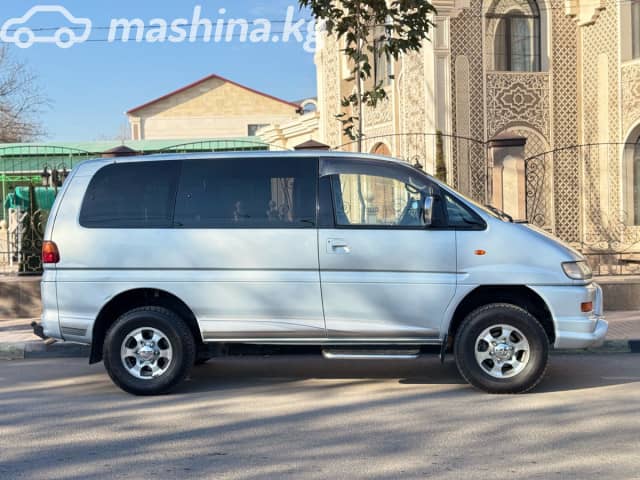 Mitsubishi Delica IV 3.0 AT 4WD