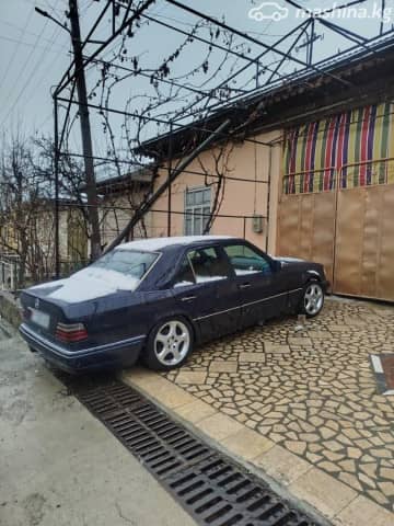 Mercedes-Benz E-Класс I (W124) 220 2.2 MT