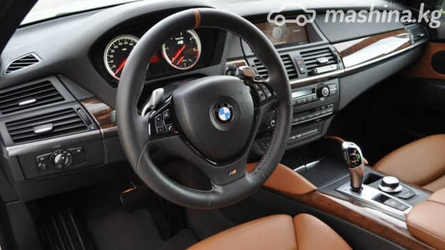 BMW X6 M I (E71) 4.4 AT 4WD
