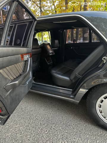 Mercedes-Benz S-Класс II (W126) 560 5.6 AT