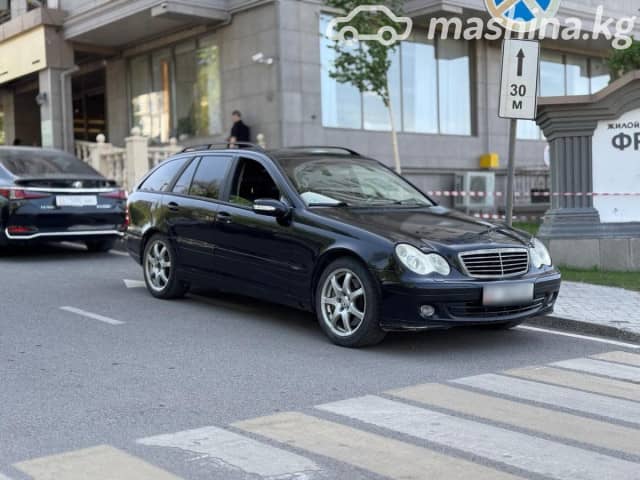 Mercedes-Benz C-Класс II (W203) Рестайлинг 240 2.6 MT