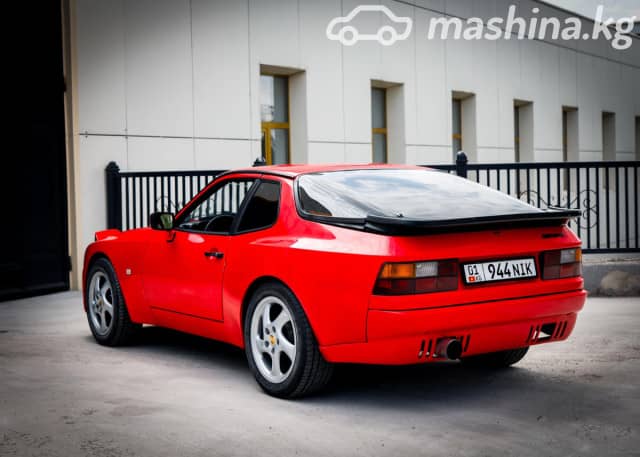 Porsche 944 2.5 AT